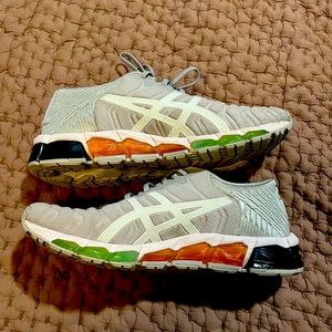 ASICS Gel Quantum 5 8.5 lightly used